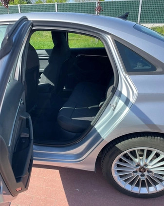 Audi A3 cena 128000 przebieg: 11500, rok produkcji 2022 z Kostrzyn małe 137